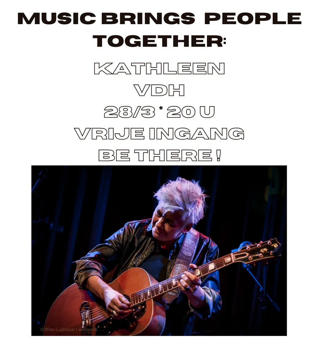 KATHLEEN VDH at Bar Gust